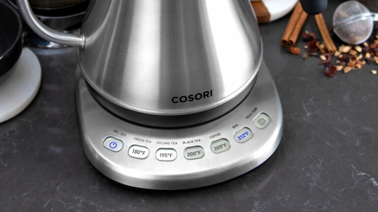COSORI Original Electric Gooseneck Kettle has 5 temperature presets and a precise spout