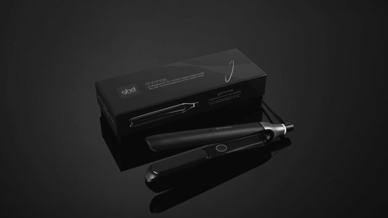 ghd Chronos hair straightener works fast and gives results that last an entire day